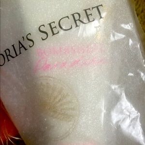 VS Bombshell Paradise